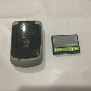 Blackberry charger and battery for 8900 9530